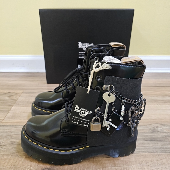 New Dr. Martens X Marc Jacobs 10 Years of the Jadon Boot - Picture 4 of 16